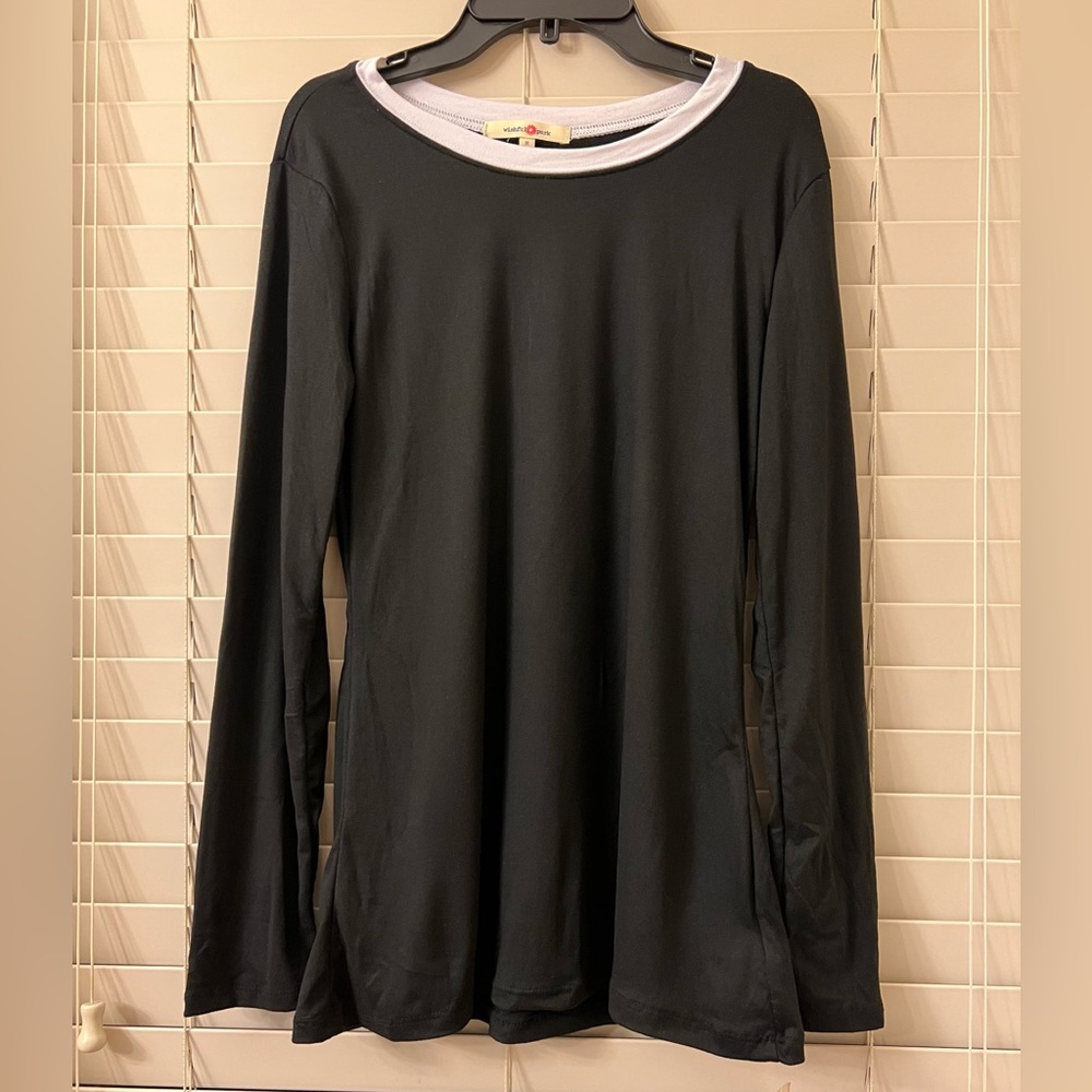NEW- Wishful Park Junior’s Medium Black And White Shirt Long Sleeve Top Blouse
